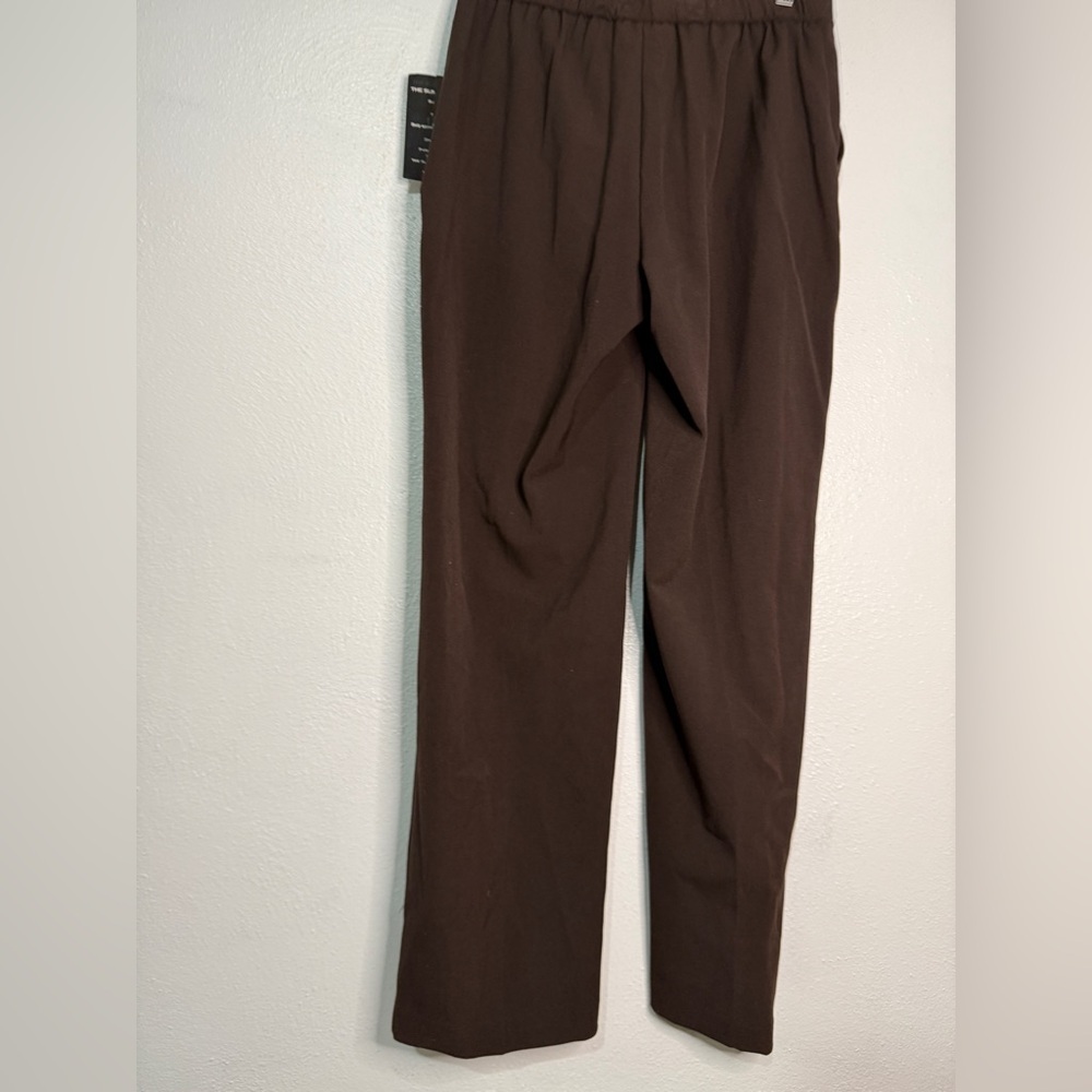 Briggs New York Brown Slimming Flat Front Dress Pants, 6P. NWT. - Picture 2 of 6